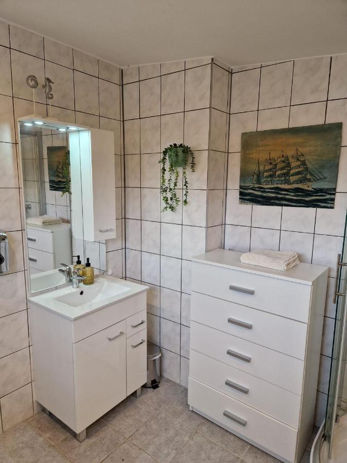 Haus Regine Apartment เรนด์สบูร์ก ภายนอก รูปภาพ
